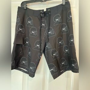 Men’s Wannabe All Black Board Shorts Size Small